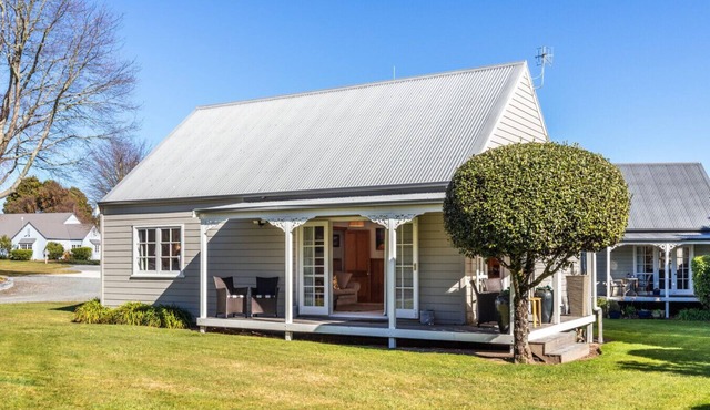 Stylish Taupo Villa Retreat