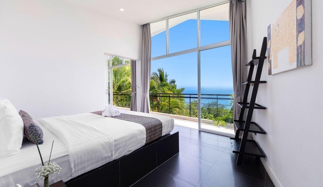 Suan Kachamudee Group Getaway: 11BR Seaview Villa Retreat