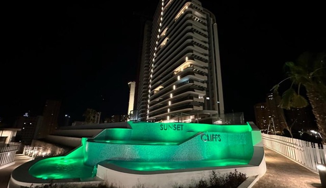 SUNSET CLIFFS VIP APARTMENT