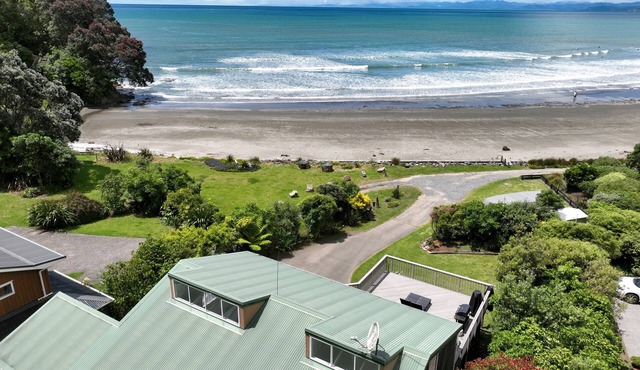 Surfs Reach - a stunning beachfront retreat