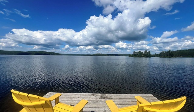 T&A Hideaway - Beautiful wood cottage on the edge of Algonquin Park
