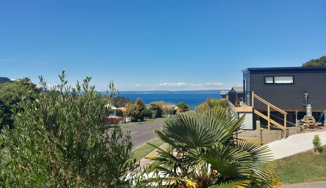 The 8 Point Inn , water views quiet pet friendly cottage