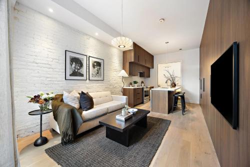 The Brick Hotel - The Second Suite