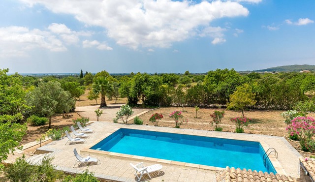 Tranquility and beauty in the country of Mallorca