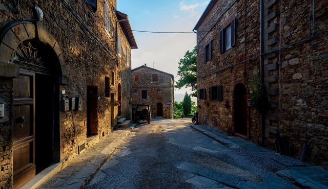 Tuscan Sun Duplex With Balcony and Shared Pool