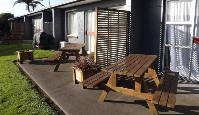 Unwind @ Taranaki Relaxing Eco Suite
