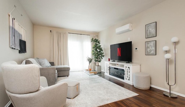 Urban 1BR in Prime Location