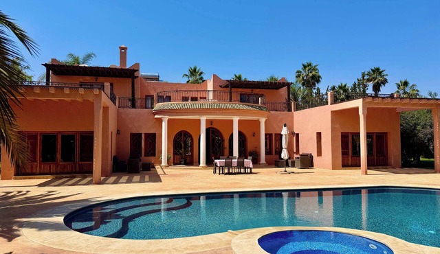 Villa Amazura 6 Bedroom with Private Pool