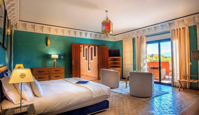 Villa Andalucia - luxury villa in Marrakech with 2 pools & private lake