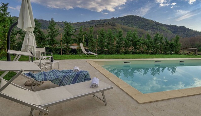 Villa Cristina modern farmhouse with Private Pool (exclusive use)