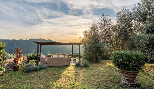 Villa Gabriella with Beautiful Garden