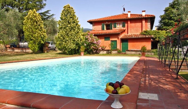 Villa in Pavelli with 5 bedrooms sleeps 10