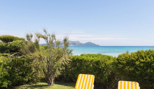 Villa Joy - Beautiful villa with garden on the beach of Platges de Muro