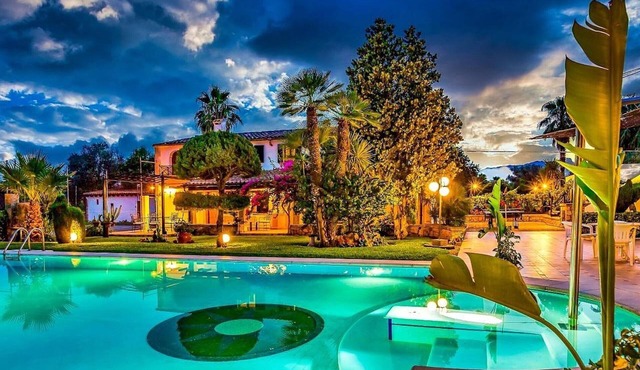 Villa La Vinya Gran with Mountain View, Sauna, Pool, Jacuzzi, Wi-Fi, A/C, Terraces & Tennis Court