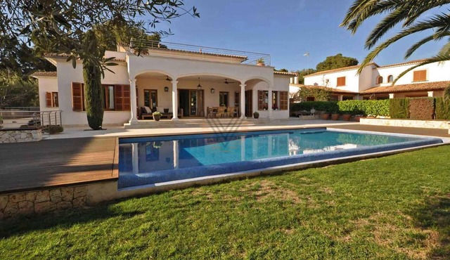 Villa Murta, modern detached villa in Porto Cristo, Mallorca