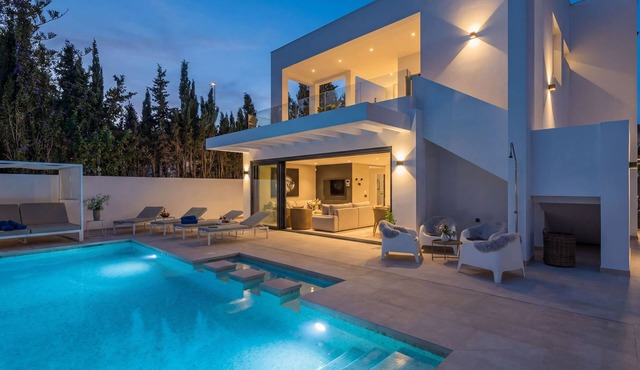 Villa Marbesa White Pearl