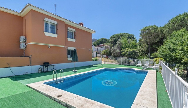 Villa 'Nature Pinos De Alhaurin' with Mountain View, Wi-Fi and Air Conditioning