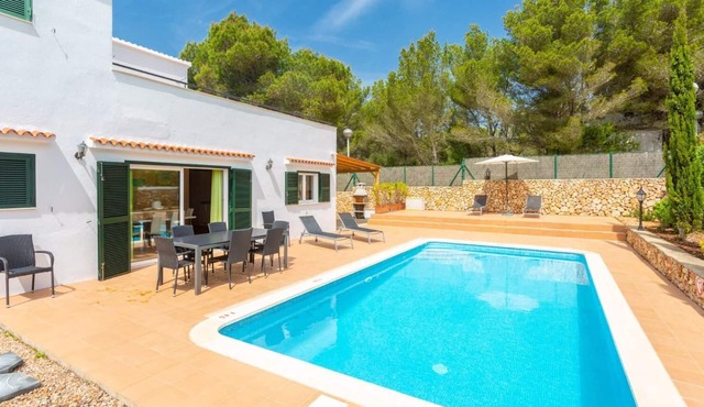 Villa Sa Lluna - Three Bedroom Villa, Sleeps 6