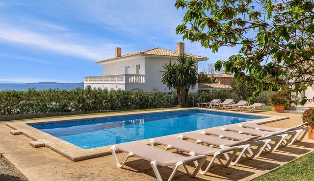 Villa 'Sa Torre' with Sea Views, Private Pool and Wi-Fi