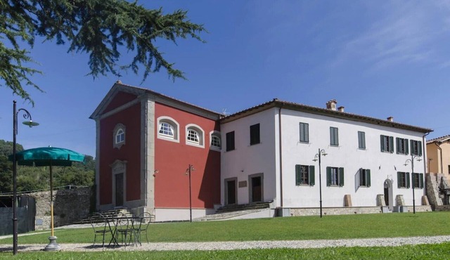 Villa Sardini - Newly refurbished flat with shared pool