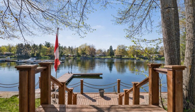 Waterfront Kawartha Cottage | Cozy Private Retreat