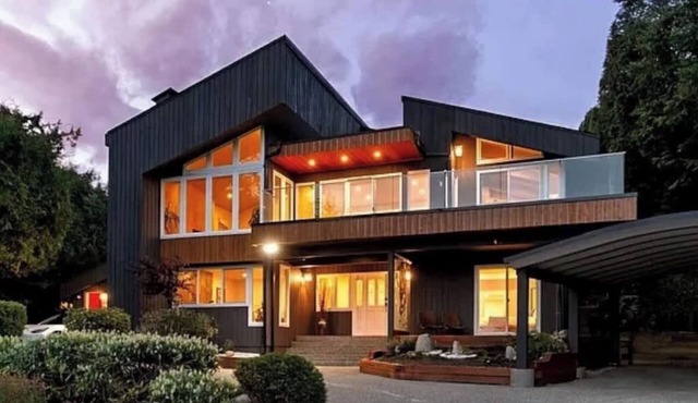West Vancouver Luxury Hilltop Retreat Ocean Views