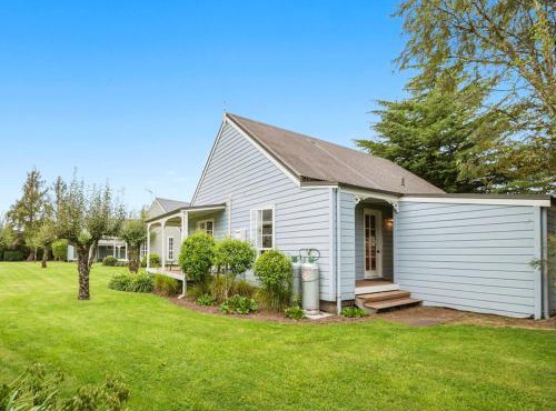 Wonderful 2BR Cottage Nr Huka Falls w Aircons