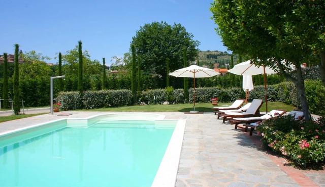 Wonderful private villa with A/C, WIFI, private pool, TV, terrace and parking, close to Cortona