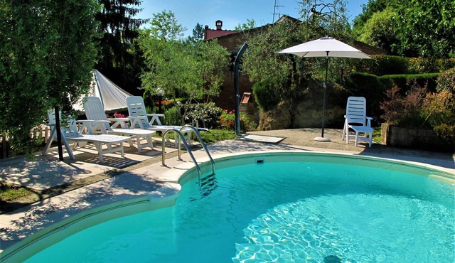 Wonderful private villa for 9 people with private pool, WIFI, TV and patio