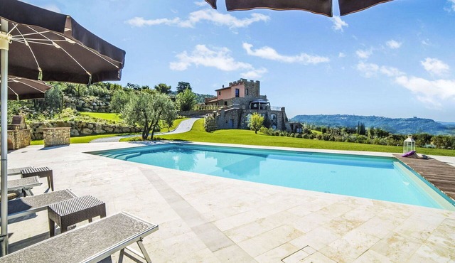 Wonderful private villa with WIFI, private pool, A/C, TV, terrace, pets allowed and panoramic view