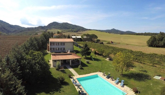 Wonderful private villa for 20 people with WIFI, private pool, TV, terrace and panoramic view