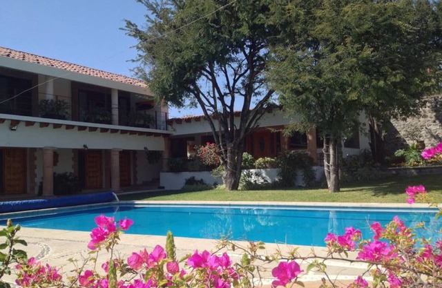 6REC 24 PERSONAS QUINTA EN XOCHITEPEC, MORELOS QC
