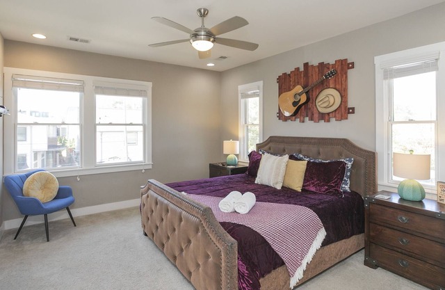 8+beds|Walk to MUSIC ROW|Vandy|GAME ROOM|Arcade|Skeeball|Foosball
