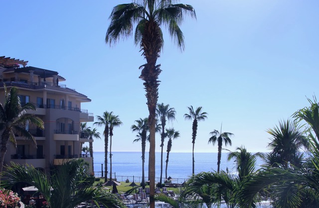 Amazing location-within 4 Villas from the Ocean-Overlooking Pool Area & Beach