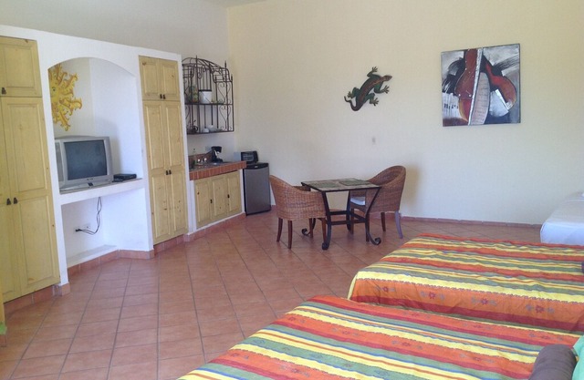 BRAND NEW HUGE STUDIO 2 FULL BEDS FURNISHED WITH POOL 1 BLOCK FROM THE BEACH