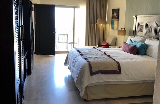 Casa Dorada- Fantastic luxury two bedrooms ocean view apartment at Casa Dorada.