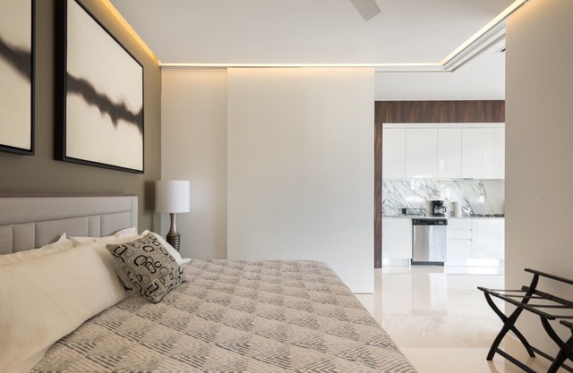 Chic 1 bed 2 bath Best Ocean Views Zona Romantica