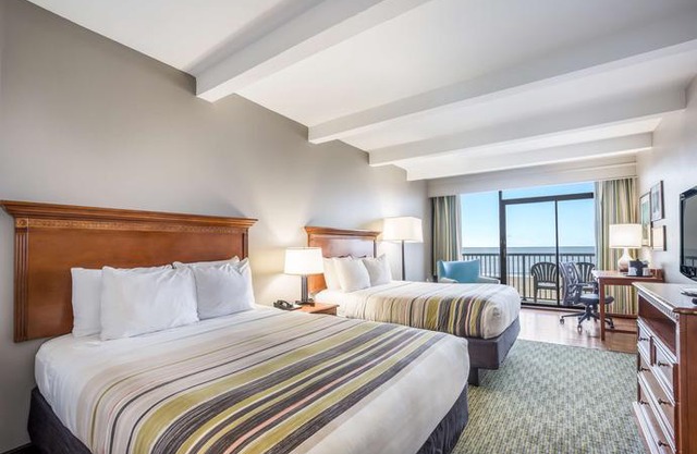 Country Inn & Suites by Radisson Virginia Beach Oceanfront VA