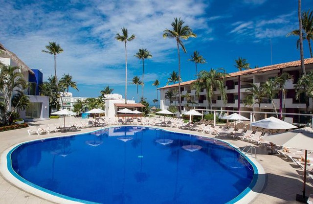 Crown Paradise Club Puerto Vallarta