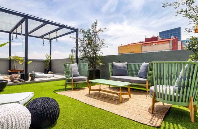 Distingueshed 3BR Apt |Gym+B/Center+2 Exotic Rooftops
