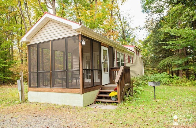 Getaway Cottage World Village 