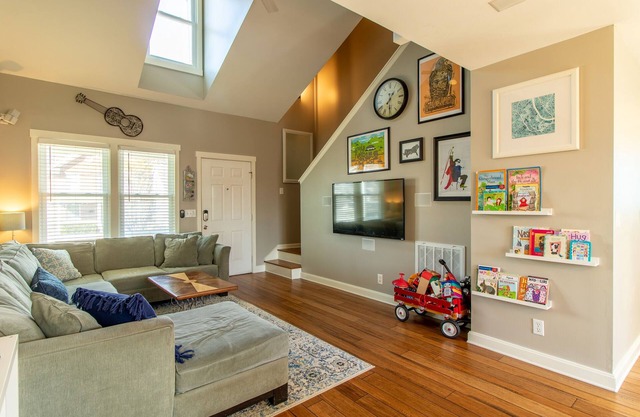 Family Home Downtown Nashville - Sleeps 10