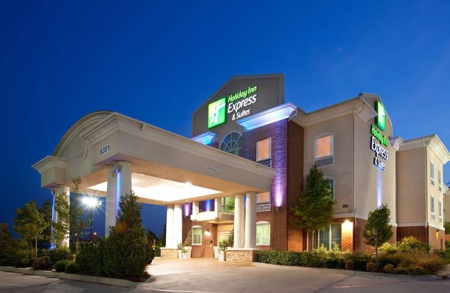 Holiday Inn Express & Suites Fort Worth - Fossil Creek, an IHG Hotel