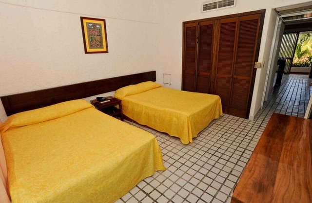 Hotel Villas Paraiso / Room 2
