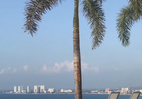 Indah by Sayan 8B -LUXURY OCEAN FRONT- 3BR/3BA