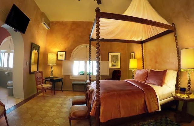 La Perla Hotel Boutique B&B