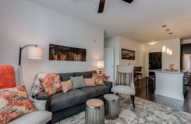 Lively 2BR w/ Pool in Heart of Music Row