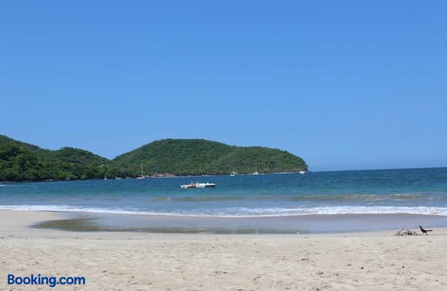 Los Mangos Playa La Ropa Ixtapa Zihuatanejo