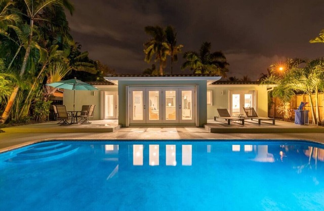 Luxurious Fort Lauderdale Pool Home