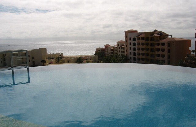 Luxury 1 Bedroom Accommodation for 4 People On the Pacific Ocean